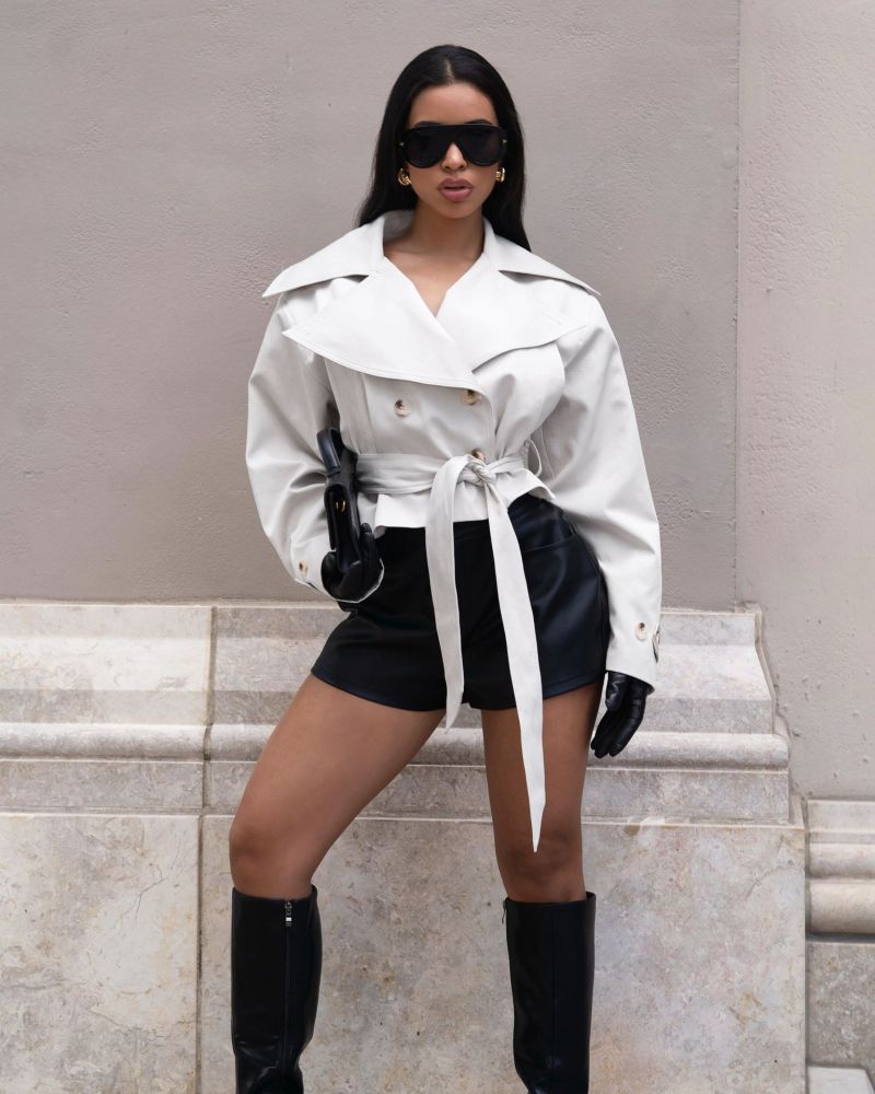 “Vogue” Crop Trench