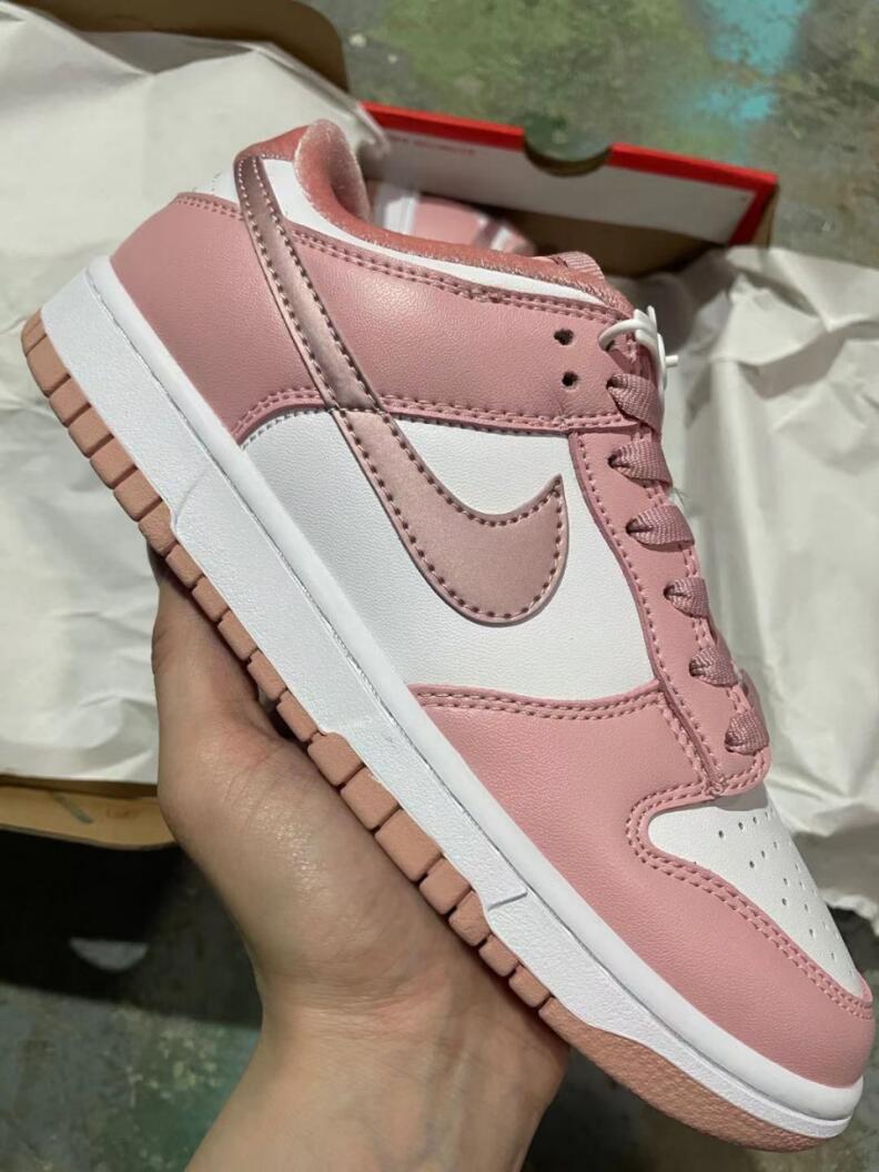 Dunk Low Pink Velvet