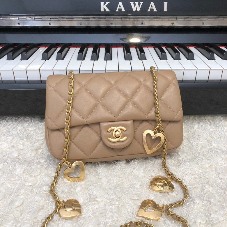 Lux Ch Quilted Hearts Bag